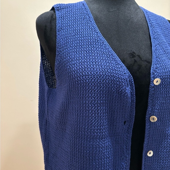 Jones New York - Knit Button Down Vest - Picture 3 of 4